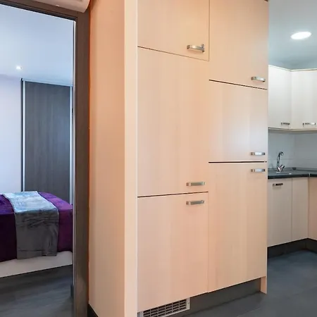 Salou-danubio-center-pool-2bed-portavntura-aa-wifi17